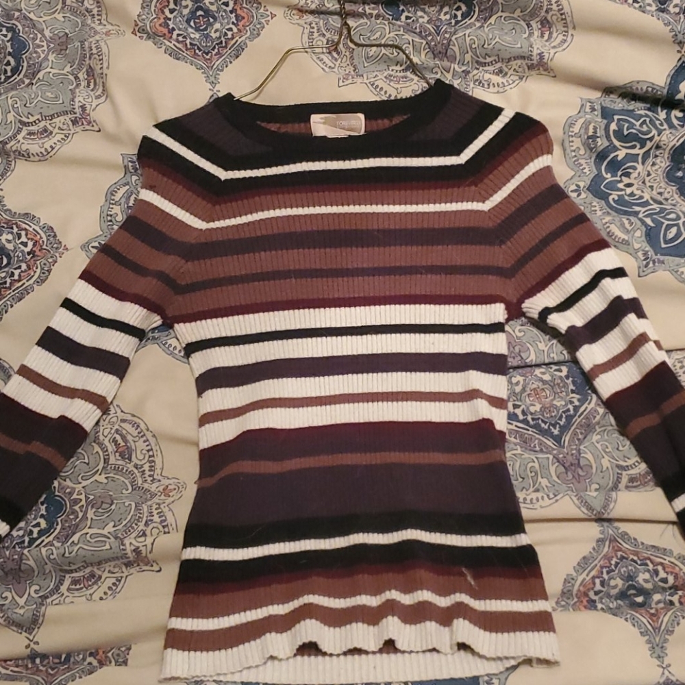 Fitted sweater